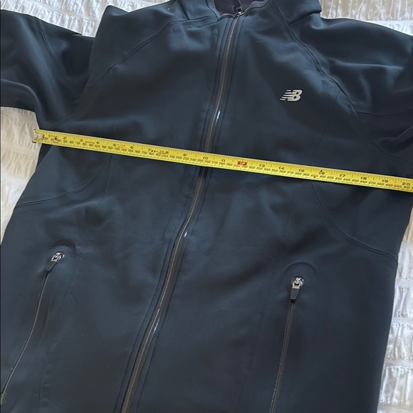 New Balance Black Lightweight Athletic Jacket - Picture 9 of 9